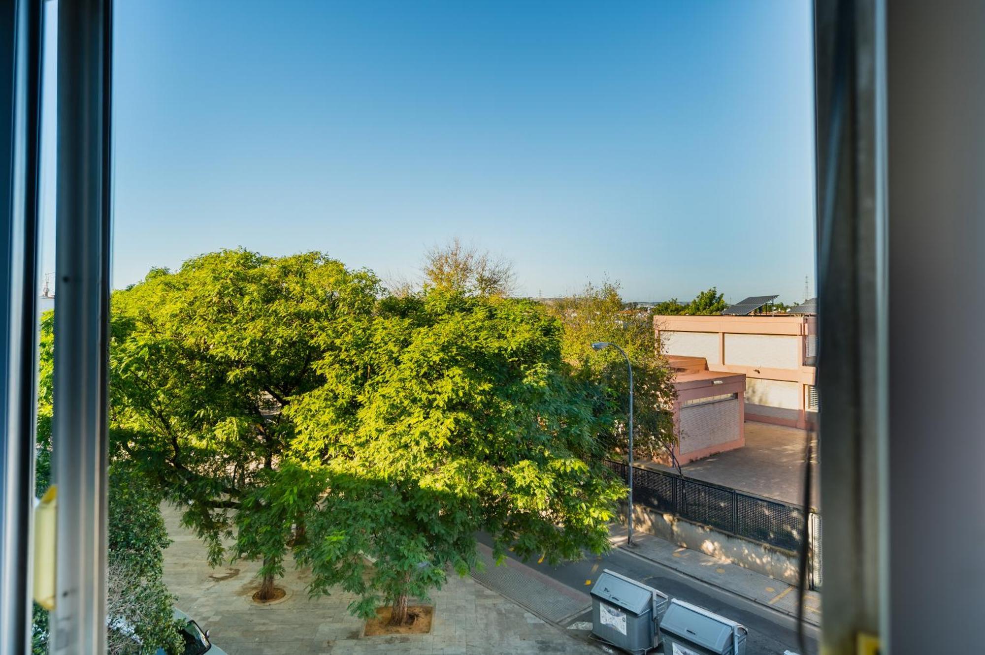 Apartamento Luminoso Seville Luaran gambar